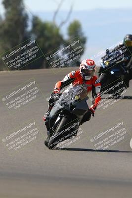media/Sep-21-2025-TrackDaz (Sun) [[277c75b276]]/C Group/1240pm (Turn 2)/